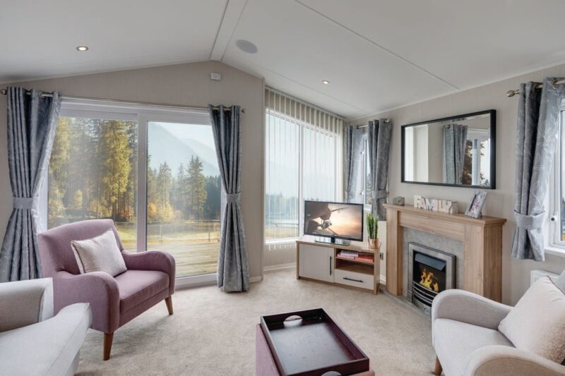 New Willerby Waverley Lodge (Ex-Demo). Last One Remaining. Save £29,957 off New RRP.